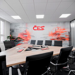 Zasedací místnost ČES spol. s r.o. po kompletním firemním rebrandingu  